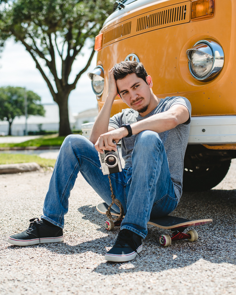 397bd845-dc79-40ed-9f53-8c8f0fee3a15_stevie-the-photo-bus-homepage-15