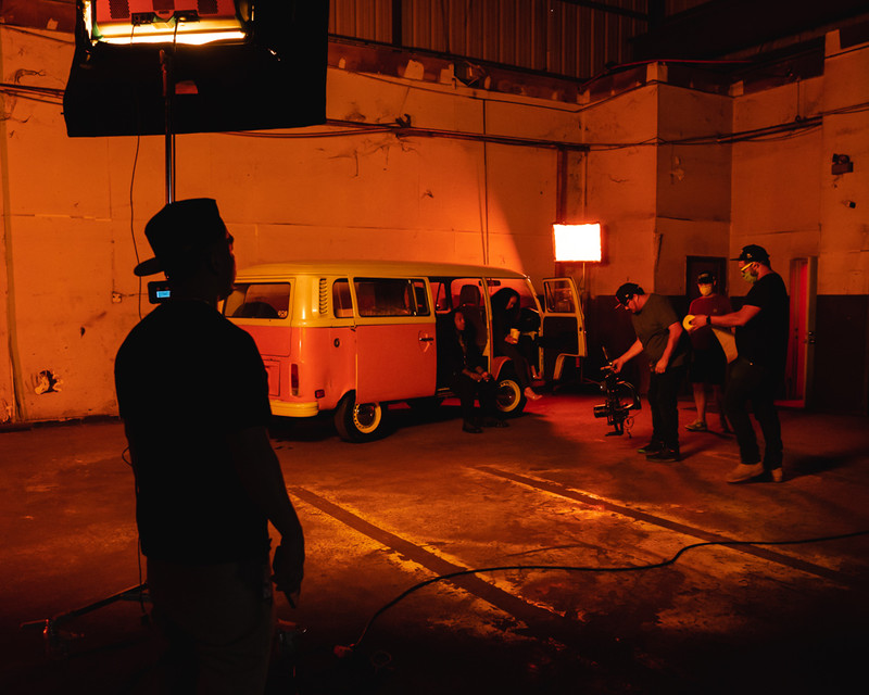 696d2d82-33d6-4f23-872c-c56d09077481_stevie-the-photo-bus-homepage-14